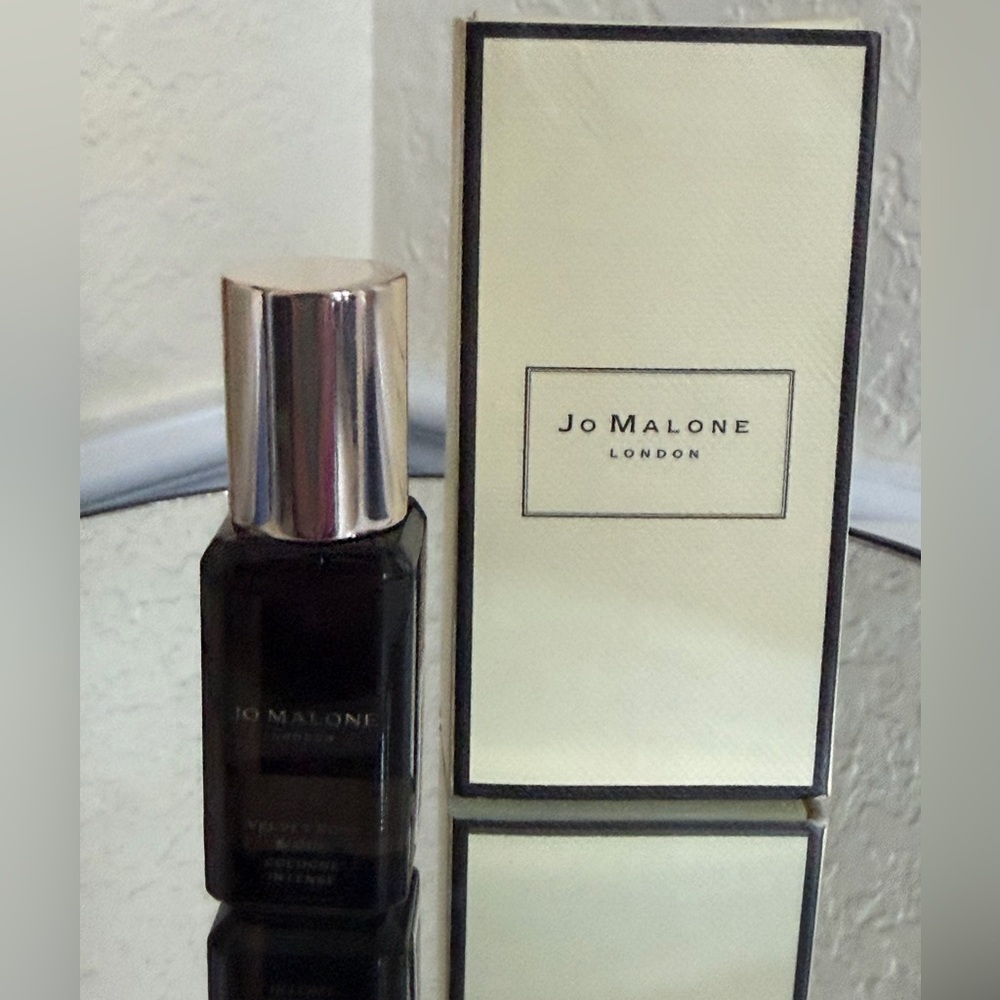 Jo Malone Velvet Rose & Oud Cologne Intense .3 fl oz Unisex NIB Travel Spray - Picture 5 of 10